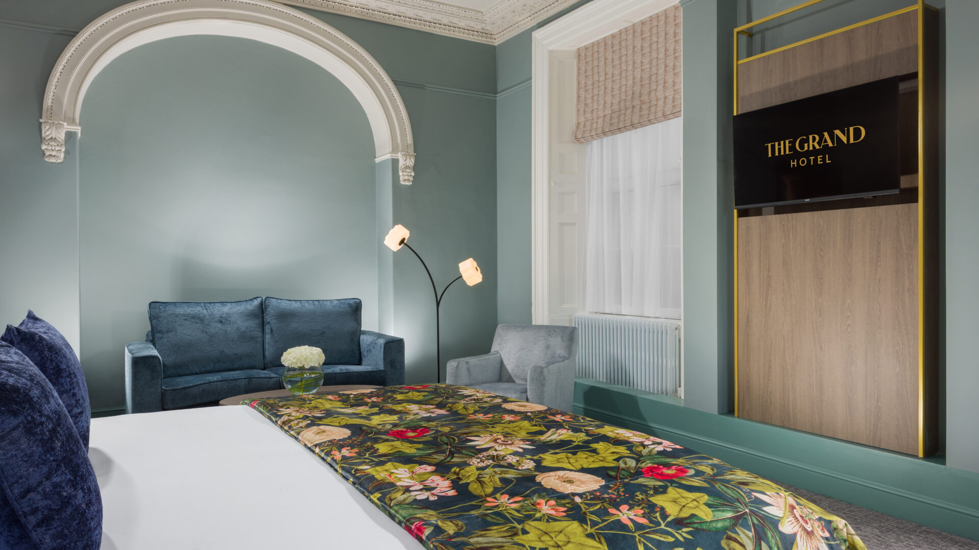 Arched alcove and sash window with a Roman blind, The Grand Hotel Malahide